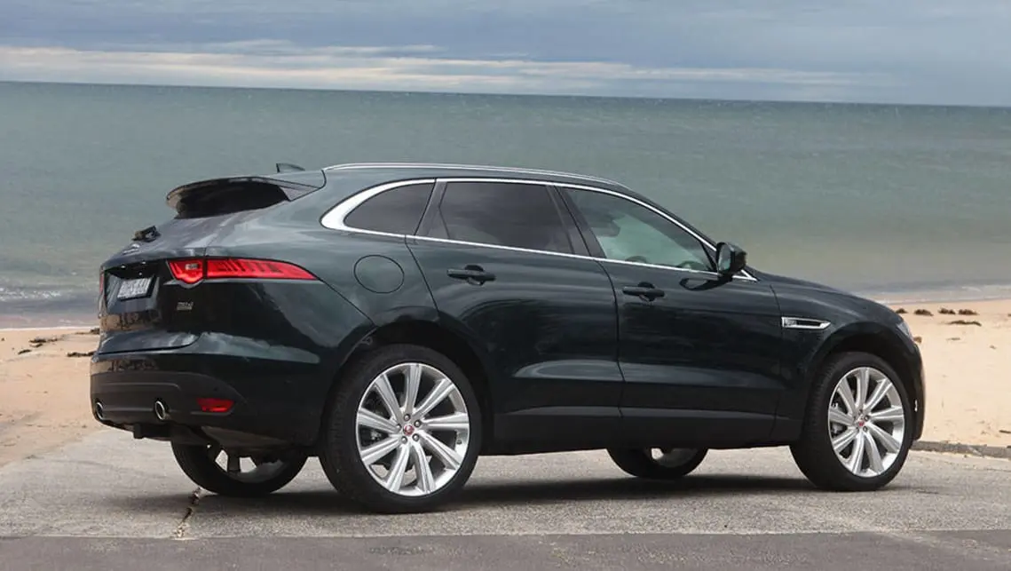 Jaguar F-Pace F-Pace 2.0 D AWD Portfolio Plus 4