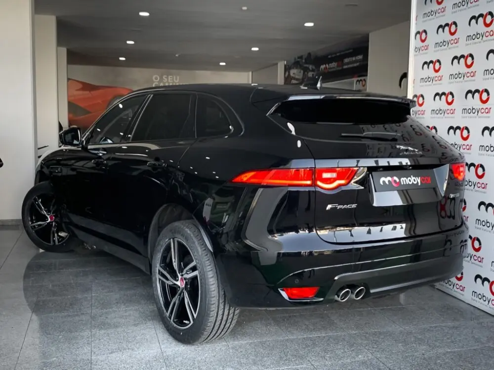 Jaguar F-Pace F-Pace 2.0 D AWD Prestige 1