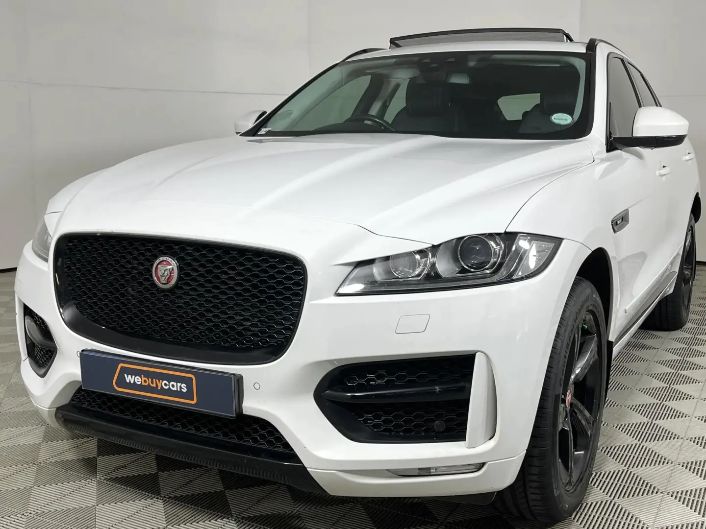 Jaguar F-Pace F-Pace 2.0 D AWD R-Sport 4