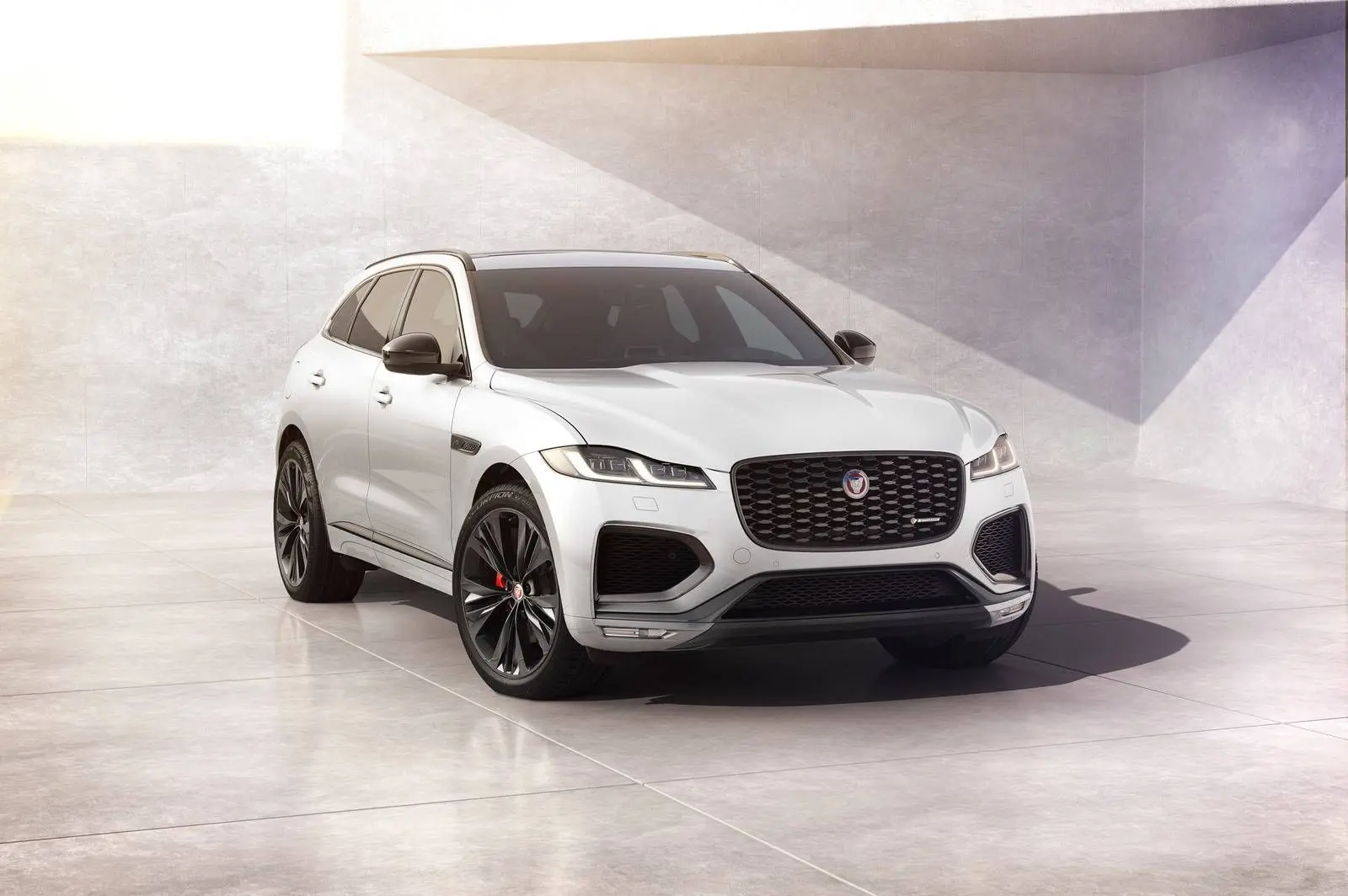 Jaguar F-Pace F-Pace 2.0 D R-Dynamic SE 4