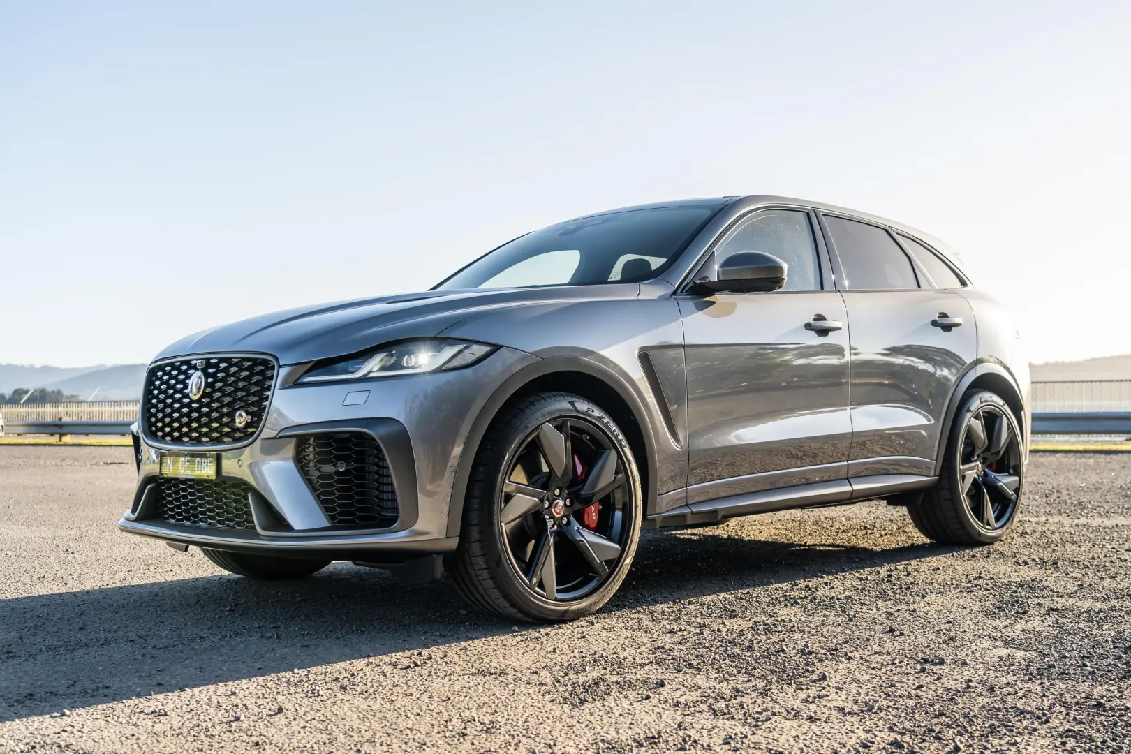Jaguar F-Pace F-Pace 2.0 D204 R-Dynamic HSE 4