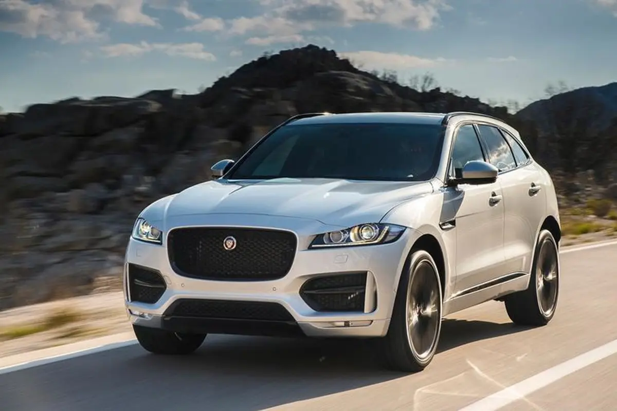 Jaguar F-Pace F-Pace 3.0 D AWD First Edition 7