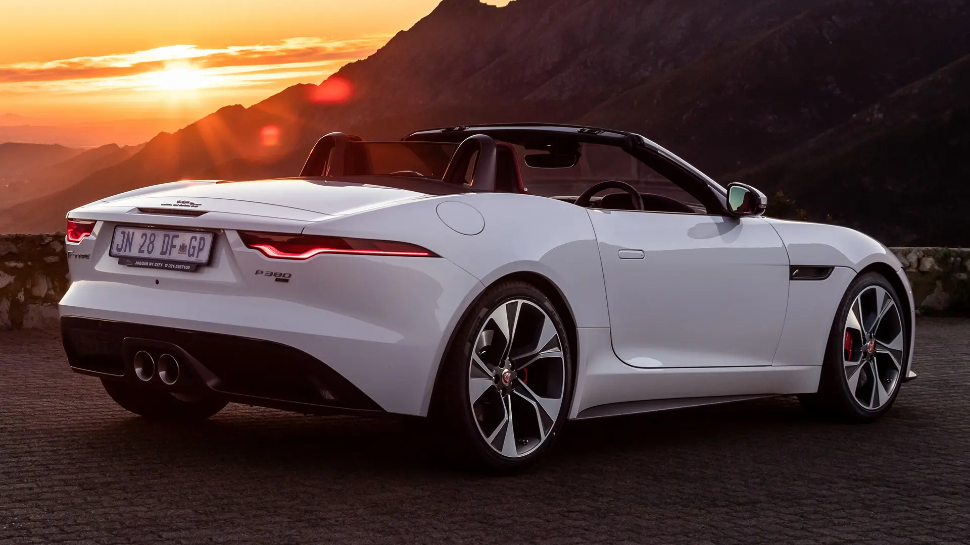 Jaguar F-Type F-Type 2.0 P300 3