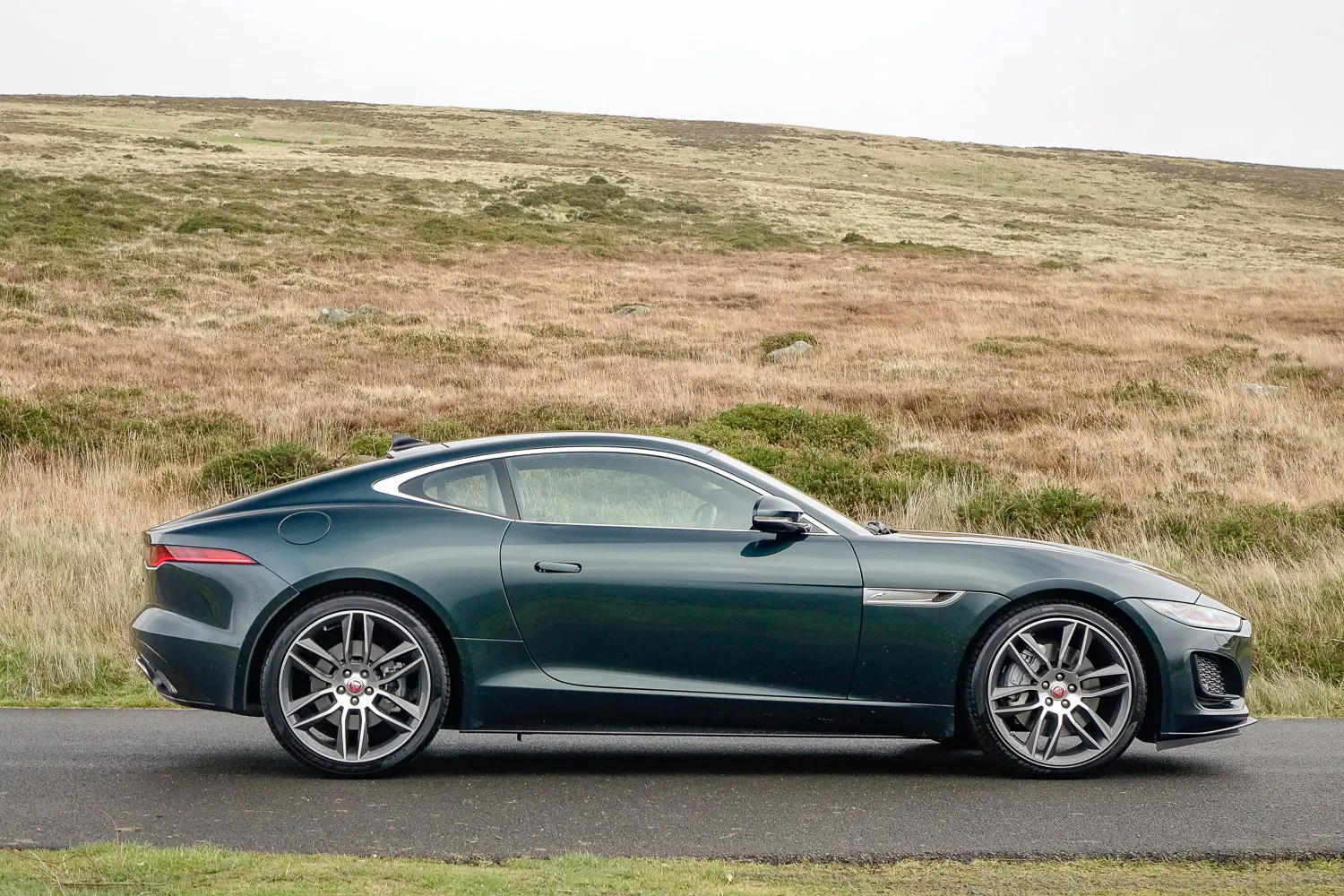 Jaguar F-Type F-Type 2.0 P300 6