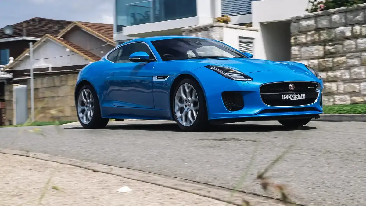 Jaguar F-Type F-Type 2.0 P300 R-Dynamic 5