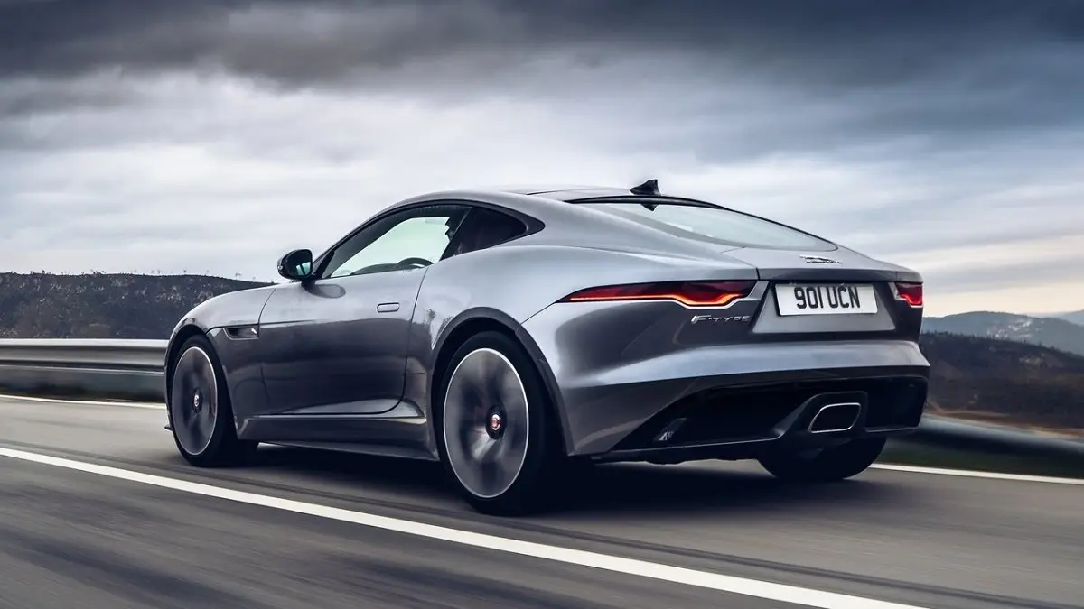 Jaguar F-Type F-Type 2.0 P300 R-Dynamic 2