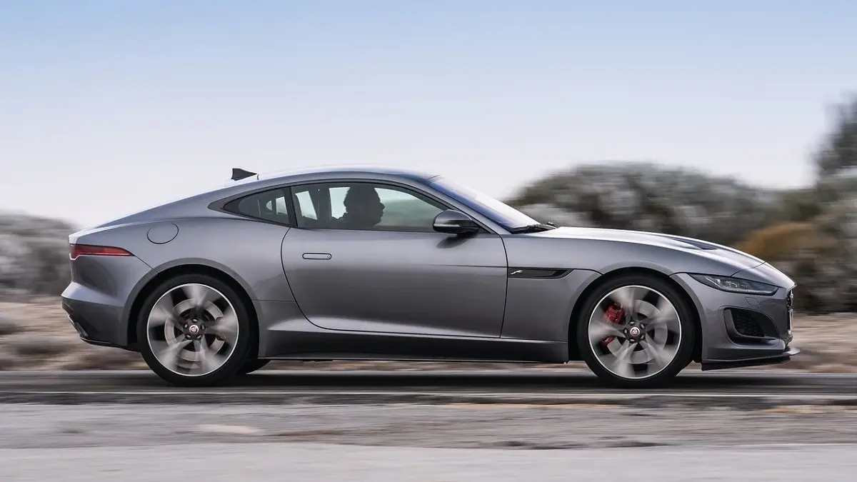 Jaguar F-Type F-Type 2.0 P300 R-Dynamic 4