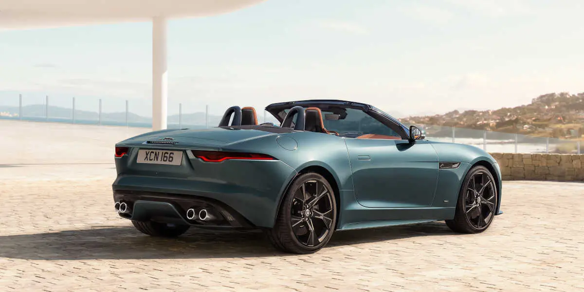 Jaguar F-Type F-Type 2.0 P300 R-Dynamic Convertible 1