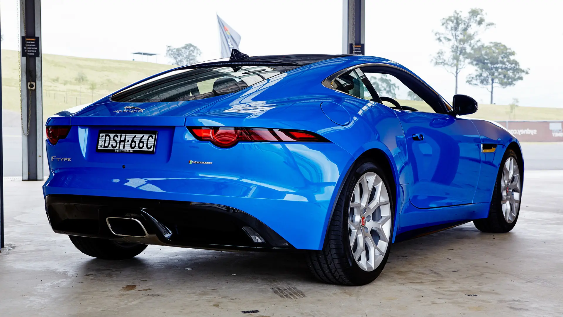 Jaguar F-Type F-Type 2.0i Turbo R-Dynamic 3