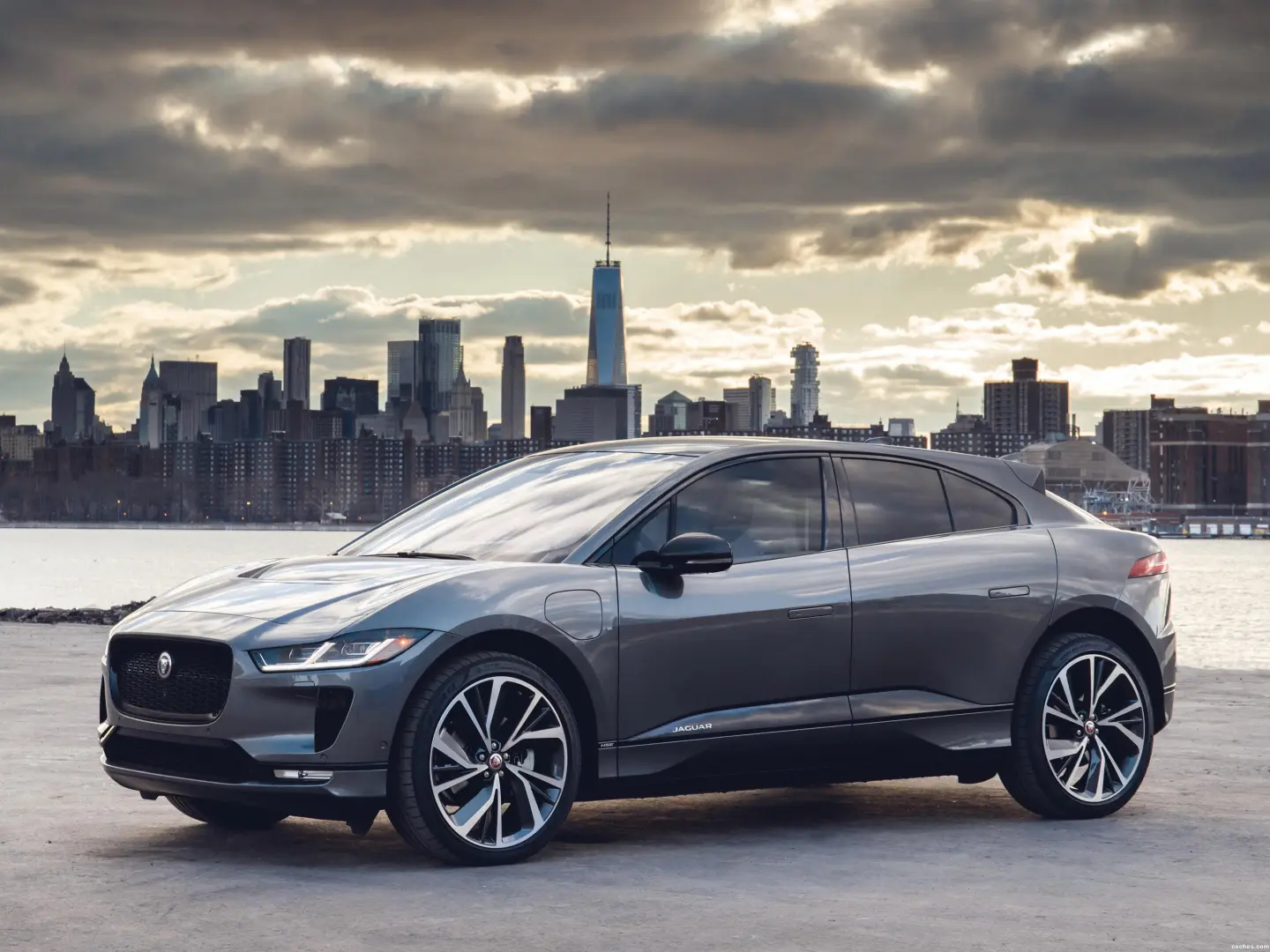 Jaguar I-Pace I-Pace EV400 AWD HSE 6