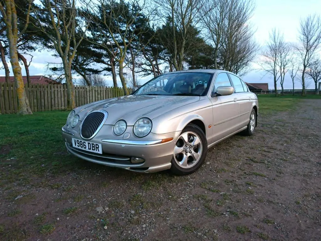 Jaguar S-Type S-Type 4.0 V8 1