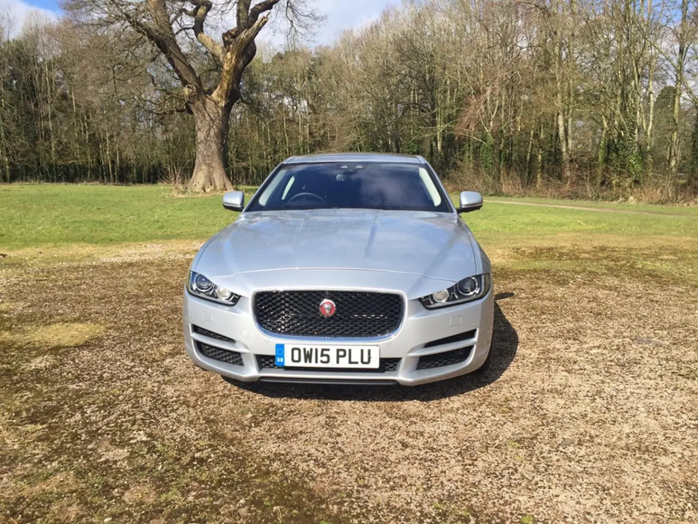 Jaguar XE XE 2.0 D Portfolio Plus 3