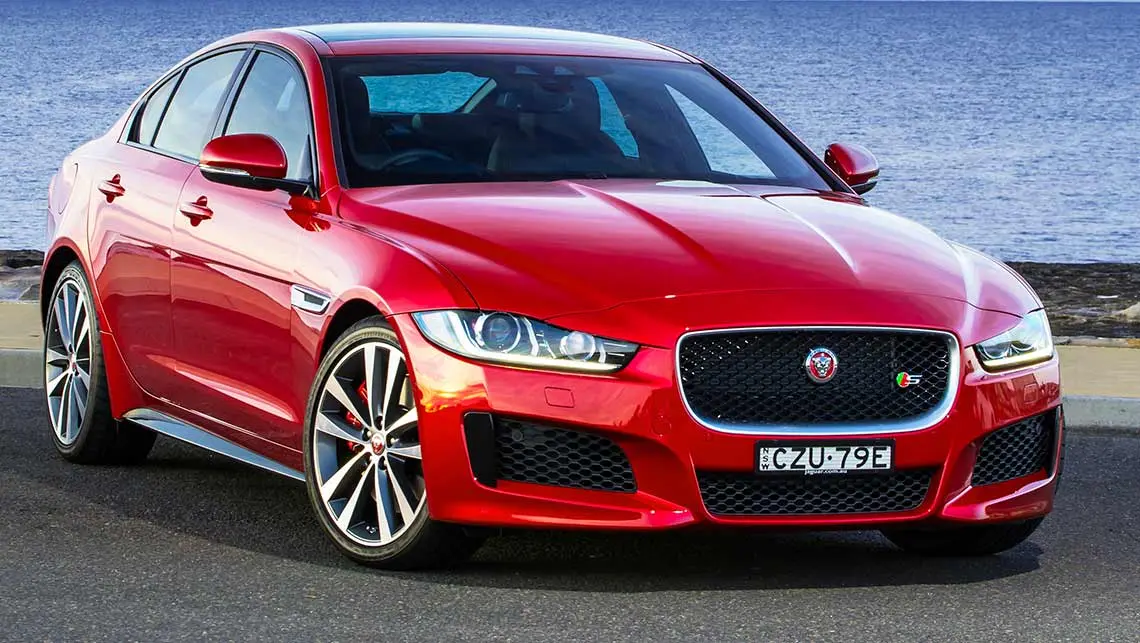 Jaguar XE XE 2.0 D Pure 1