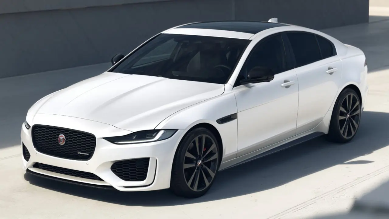 Jaguar XE XE 2.0 D R-Dynamic HSE 2