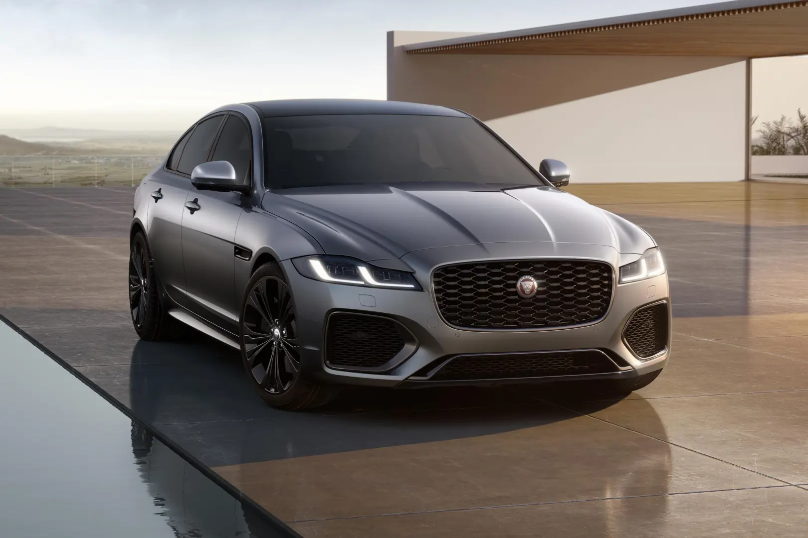 Jaguar XE XE 2.0 D R-Dynamic HSE 0