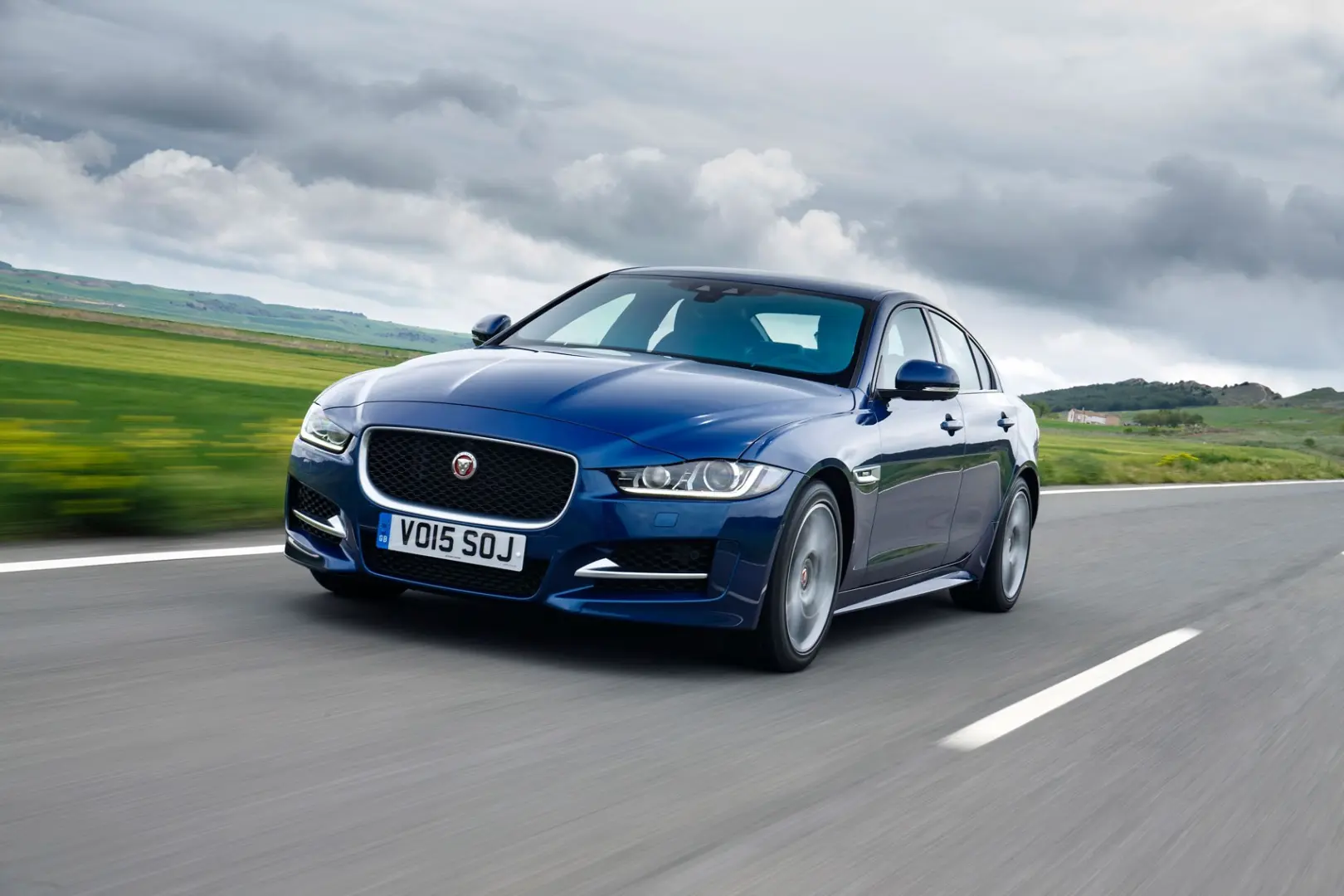 Jaguar XE XE 2.0 D Prestige Plus 0