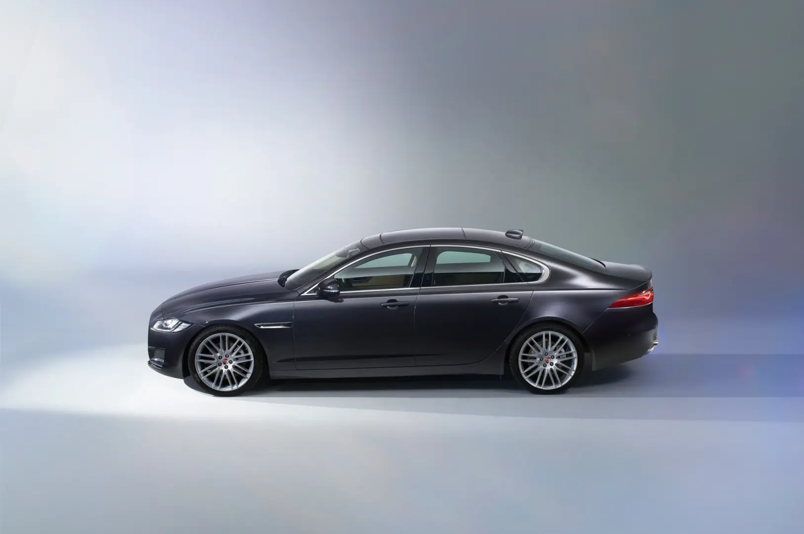 Jaguar XF XF 2.0 D AWD Portfolio Plus 3