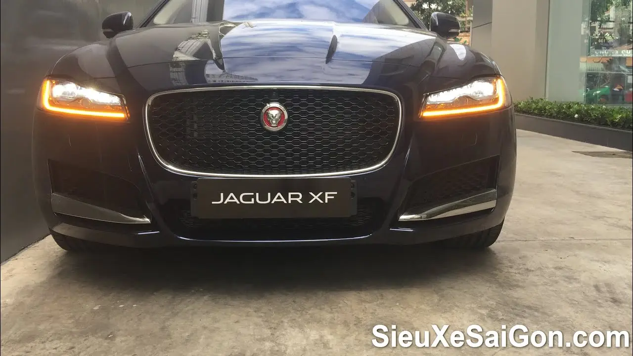 Jaguar XF XF 2.0 D AWD Portfolio Plus 3