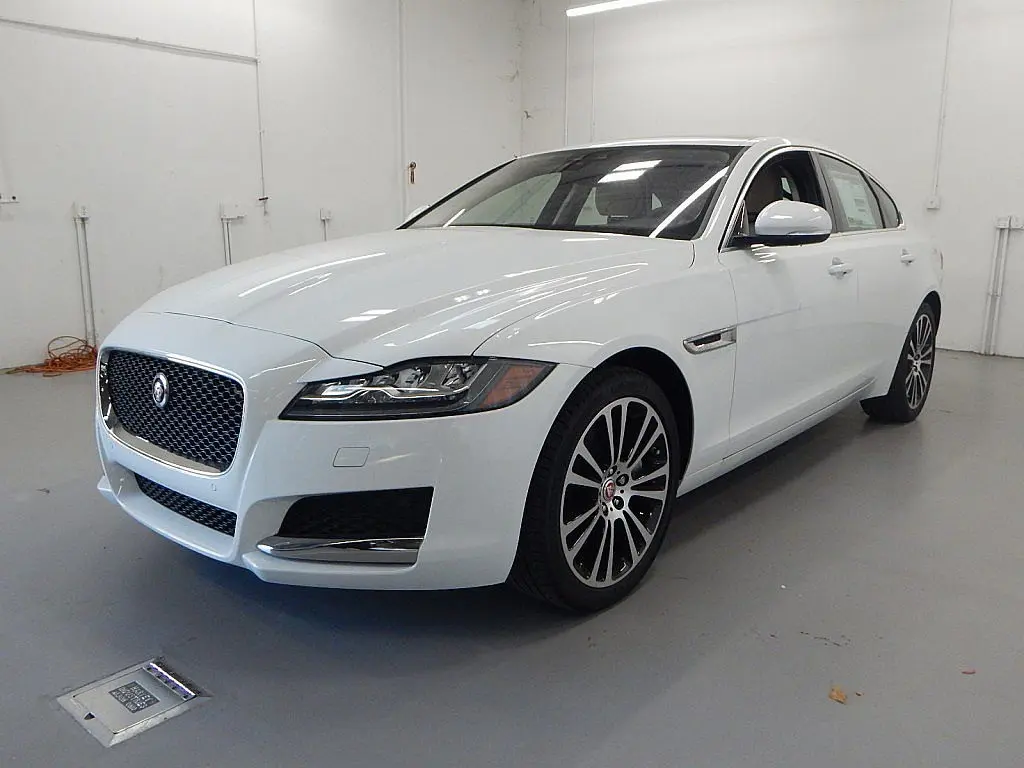 Jaguar XF XF 2.0 D AWD Prestige 2