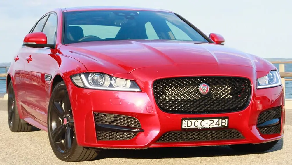 Jaguar XF XF 2.0 D AWD R-Sport Plus 1