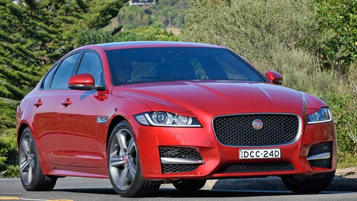 Jaguar XF XF 2.0 D AWD R-Sport Plus 3