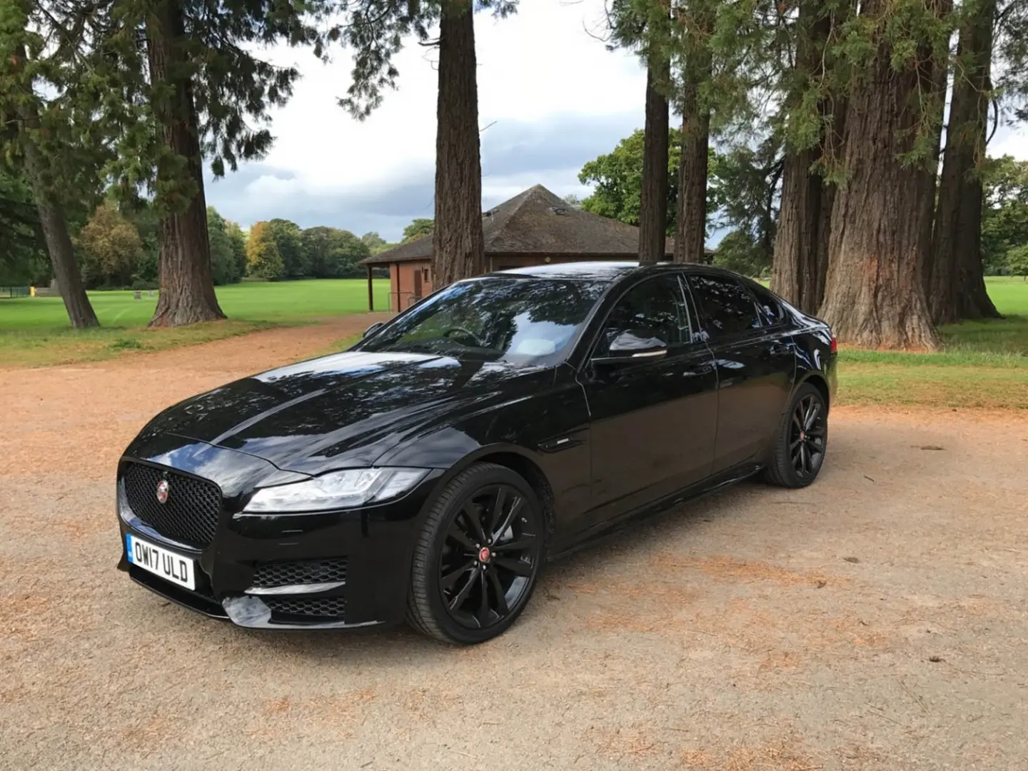 Jaguar XF XF 2.0 D AWD R-Sport Plus 2