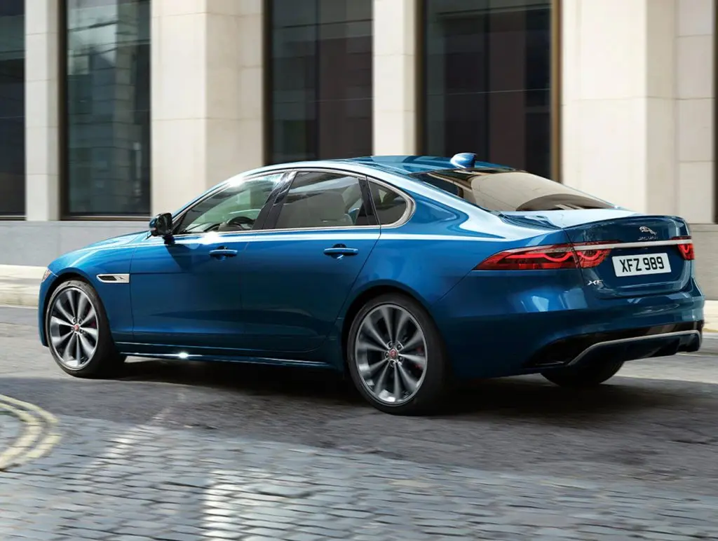 Jaguar XF XF 2.0 D Portfolio Plus 5