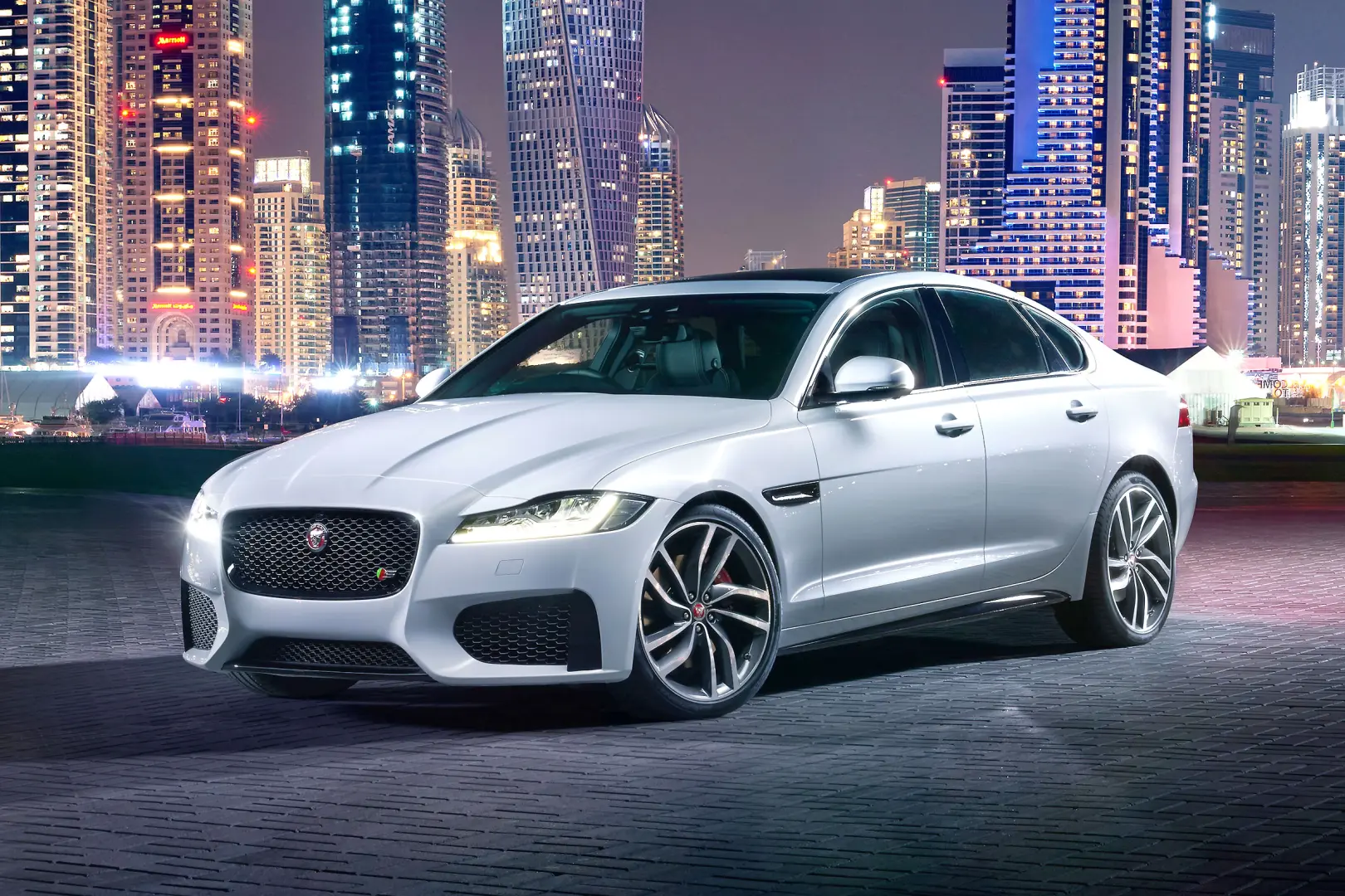 Jaguar XF XF 2.0 D Pure Plus 3