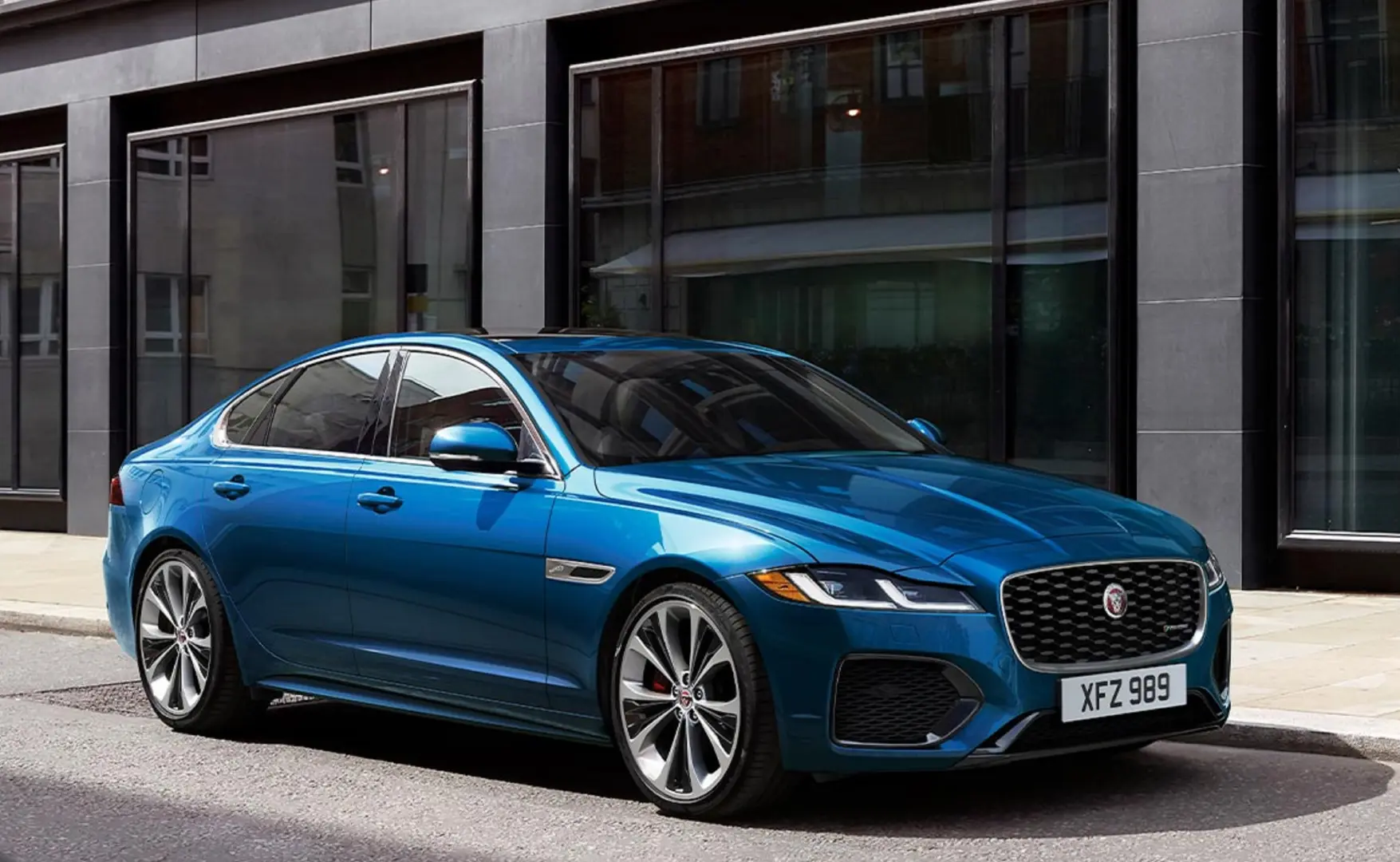 Jaguar XF XF 2.0 D R-Dynamic HSE 0