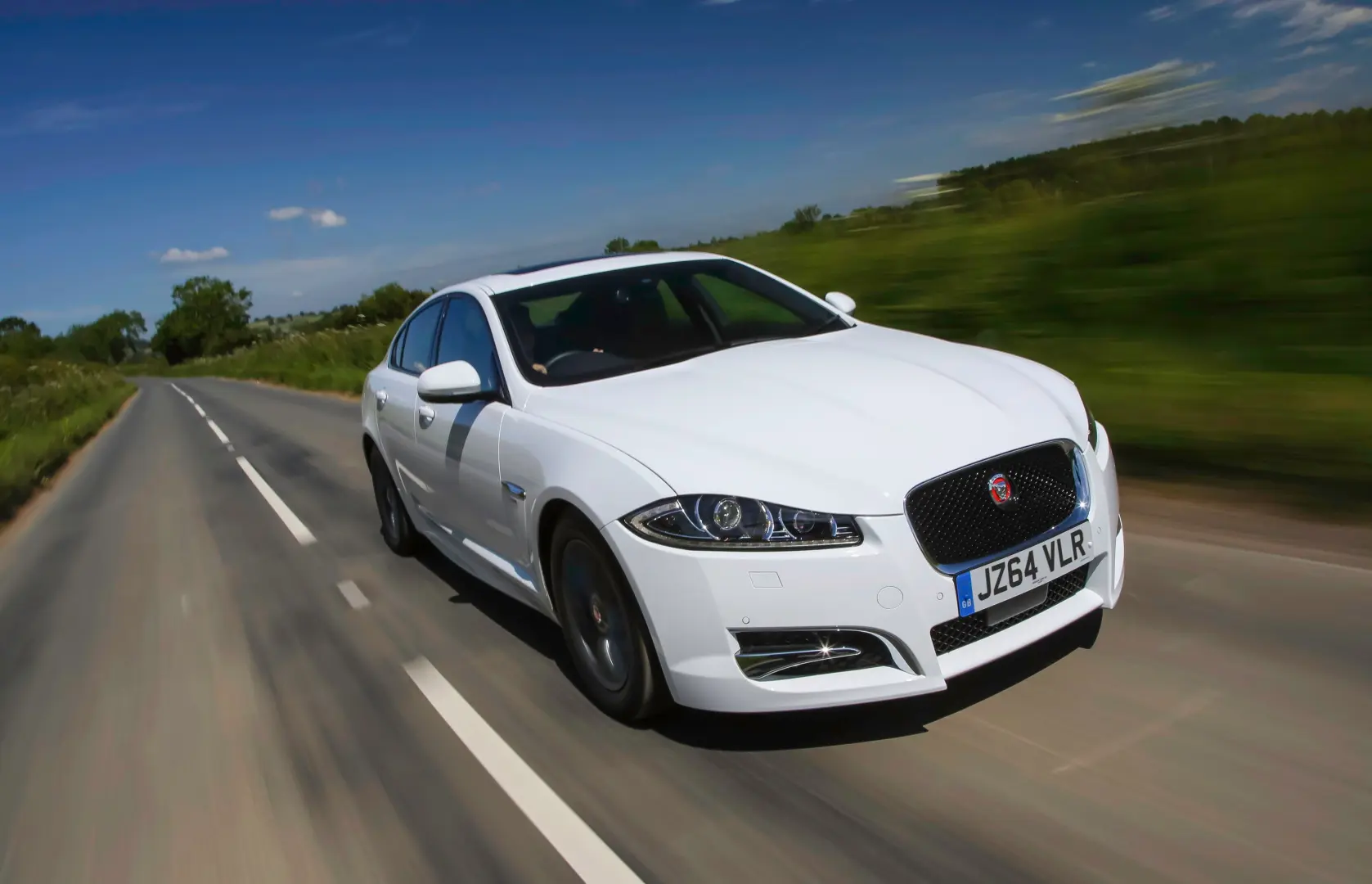 Jaguar XF XF 2.0 D R-Sport Plus 2