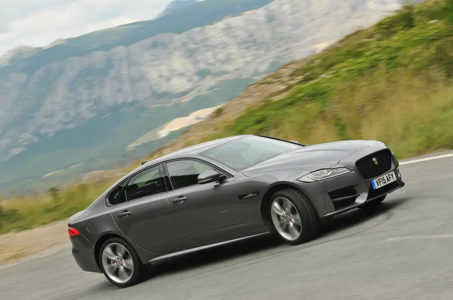 Jaguar XF XF 2.0 D Portfolio Plus 1