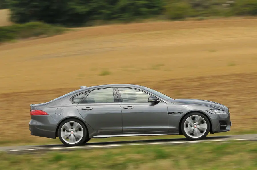 Jaguar XF XF 2.0 Business 1