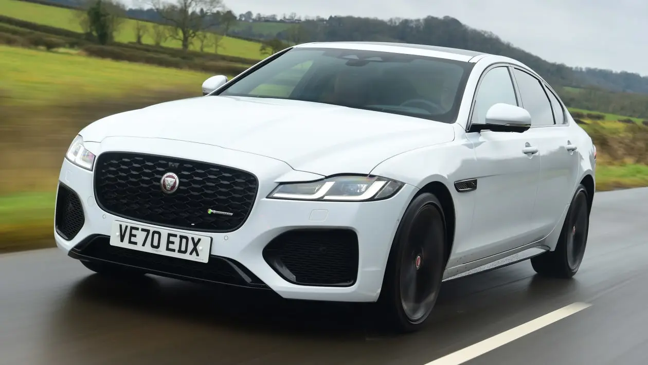 Jaguar XF XF 2.0 D204 R-DYNAMIC HSE 2