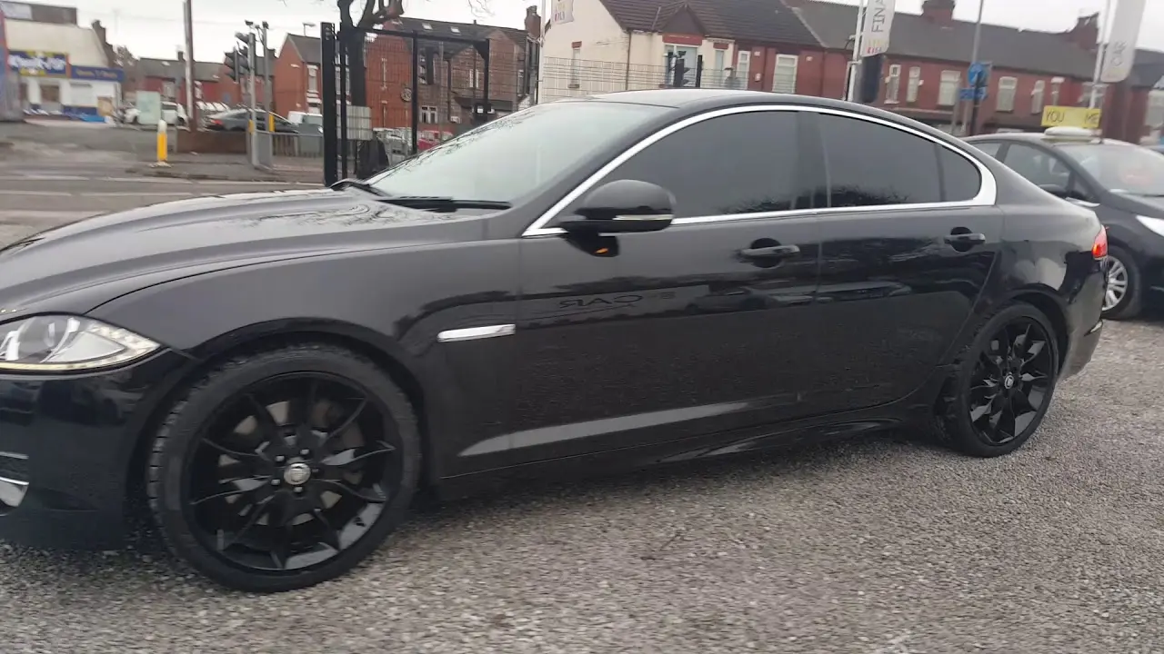 Jaguar XF XF 2.0 Luxury 4