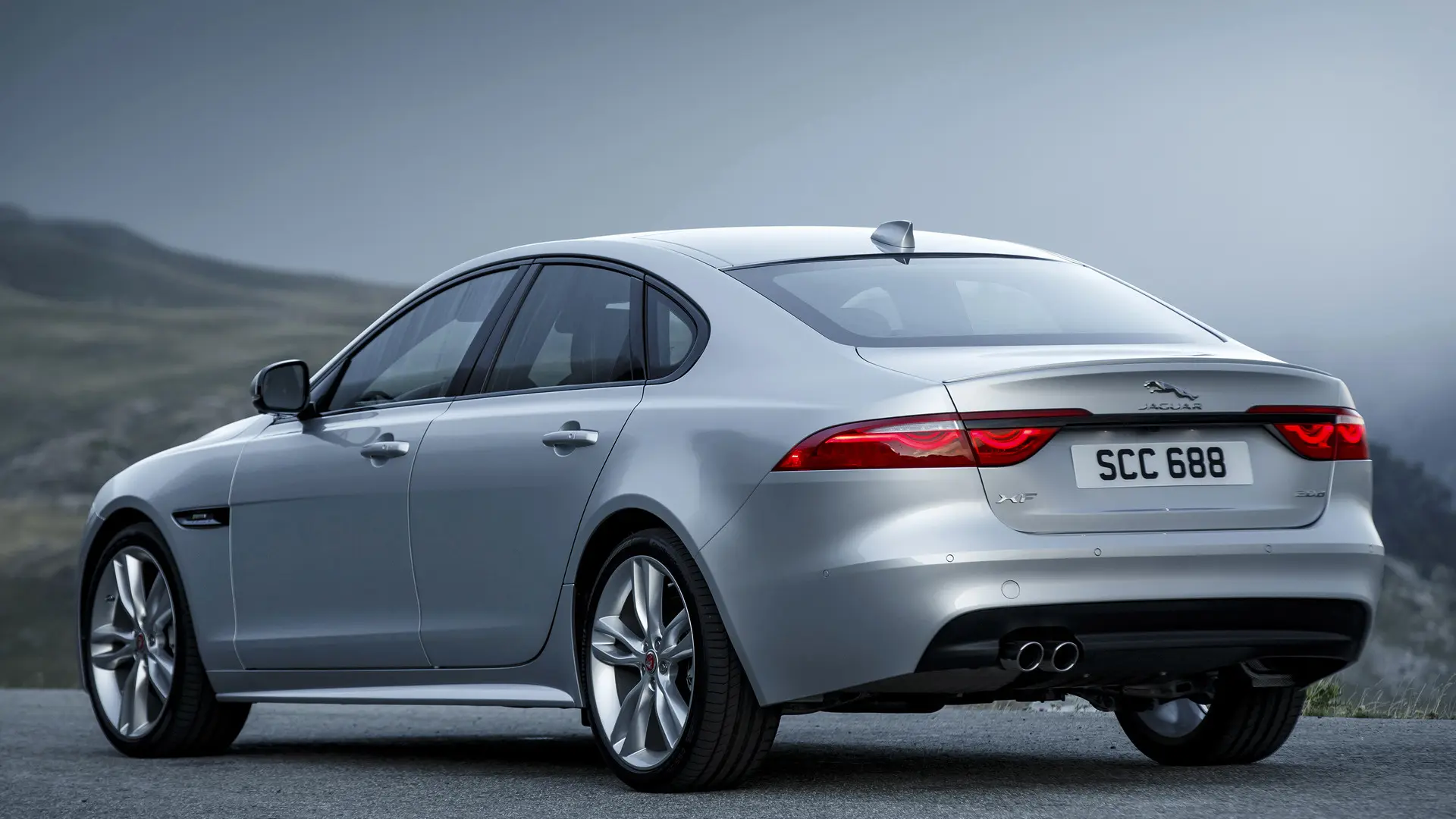 Jaguar XF XF 2.0 R-Sport 6