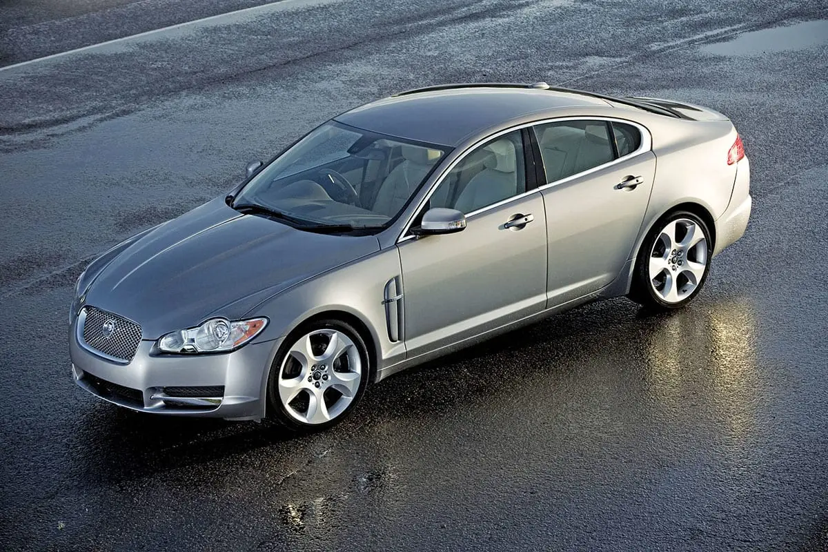 Jaguar XF XF 2.7 D V6 Luxury 5
