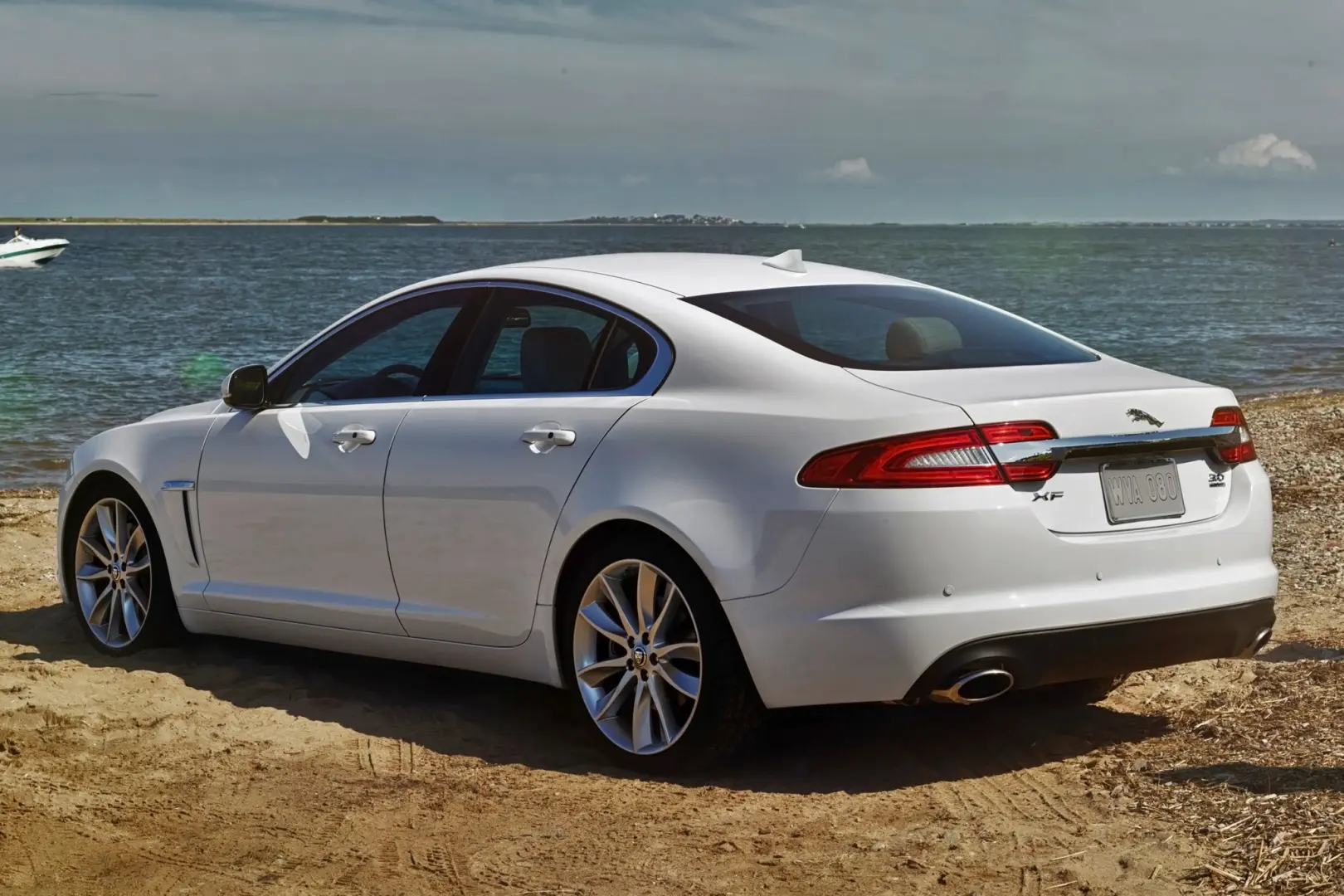 Jaguar XF XF 3.0 D Luxury 4