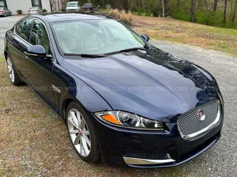 Jaguar XF XF 3.0 D R-Sport Plus 2