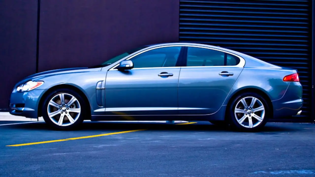Jaguar XF XF 3.0 V6 Luxury 2