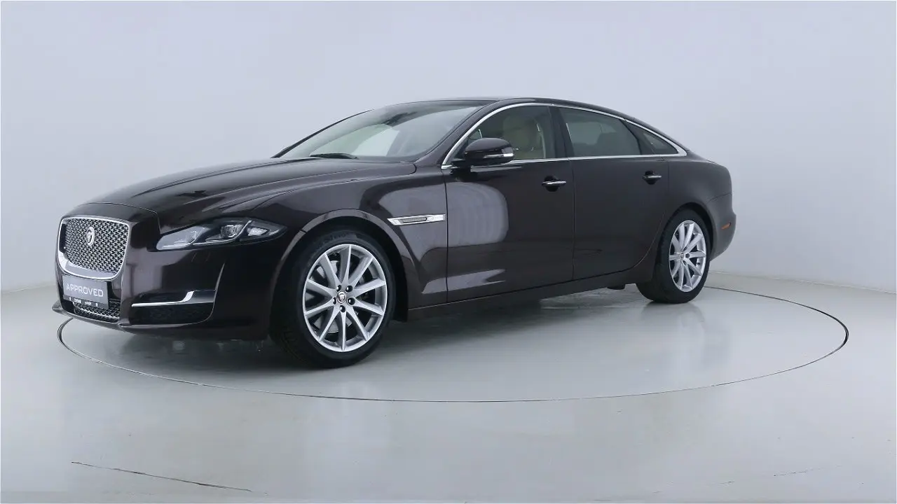 Jaguar XJ XJ 2.0 i4 LWB Premium Luxury 2