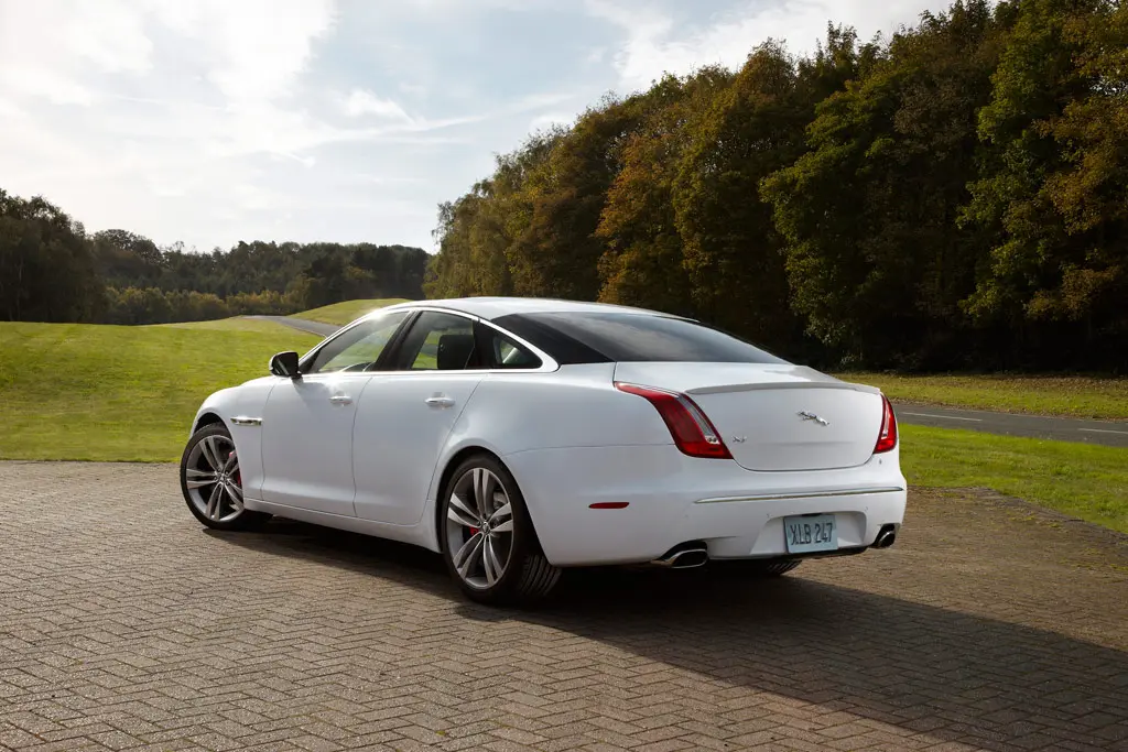 Jaguar XJ XJ 2.0 i4 SWB Luxury 6