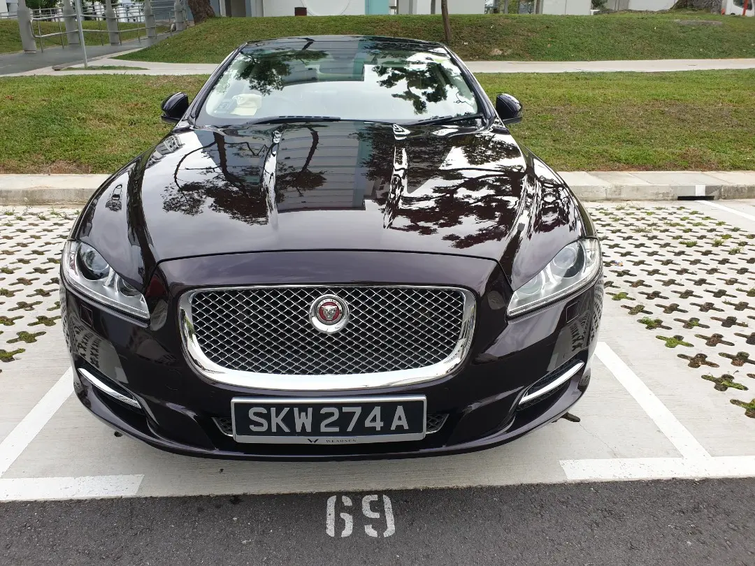 Jaguar XJ XJ 2.0 i4 SWB Luxury 2