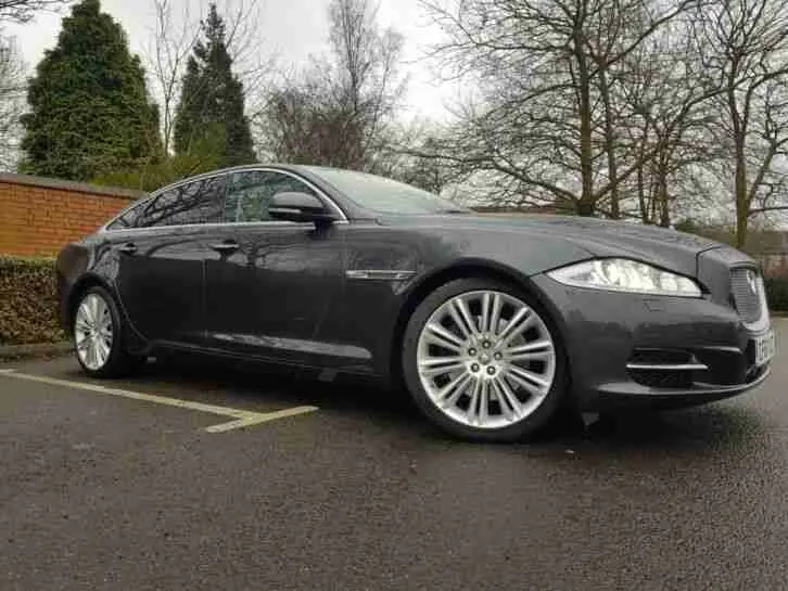 Jaguar XJ XJ 2.0 LWB Portfolio 4