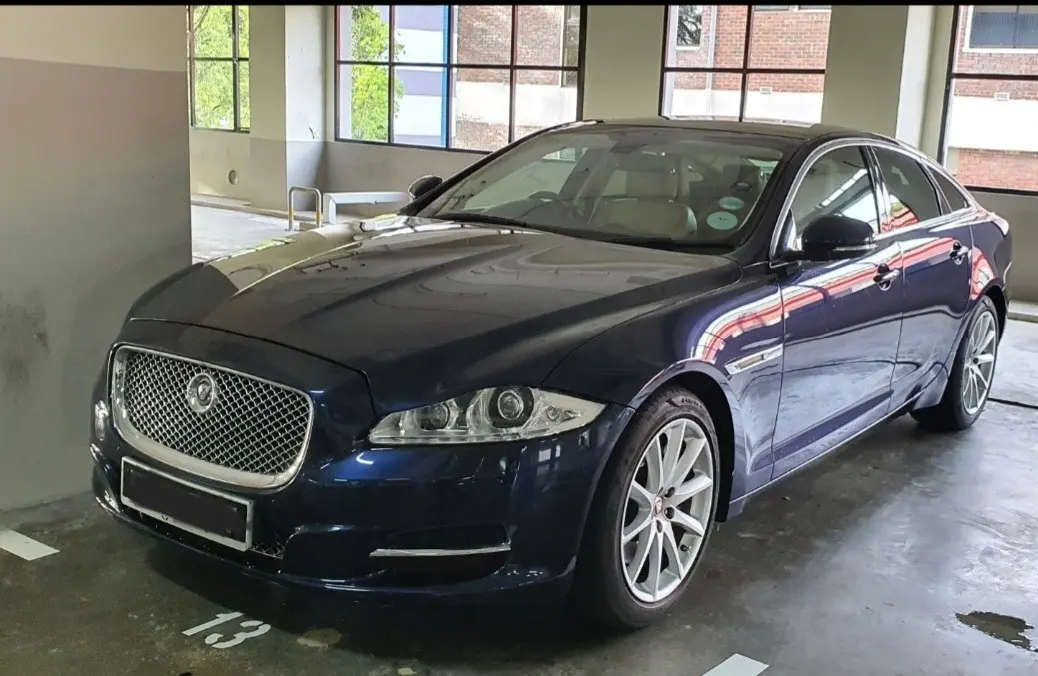 Jaguar XJ XJ 2.0 SWB Luxury 6