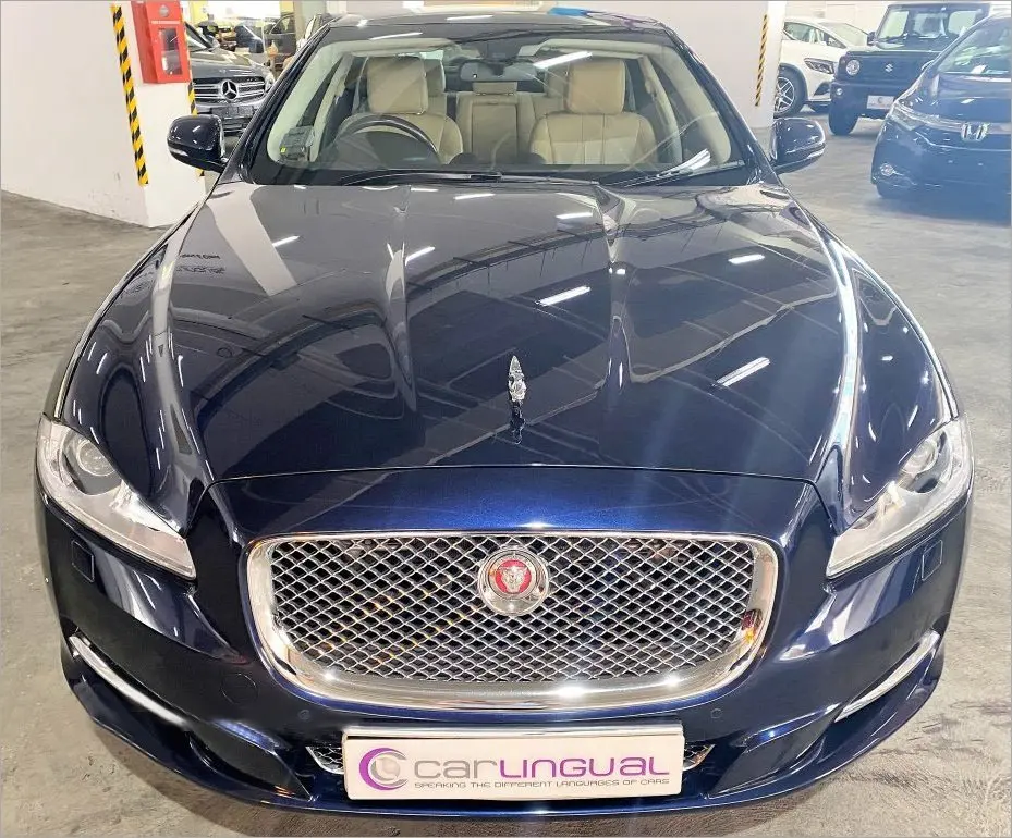 Jaguar XJ XJ 2.0 SWB Premium Luxury 6