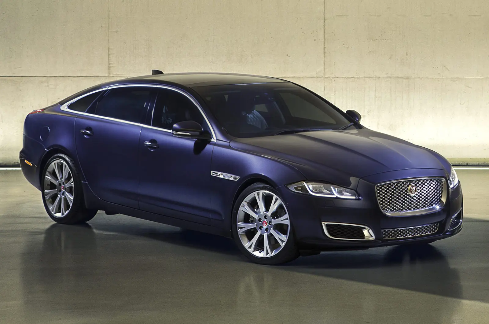 Jaguar XJ XJ 3.0 D LWB Portfolio 6