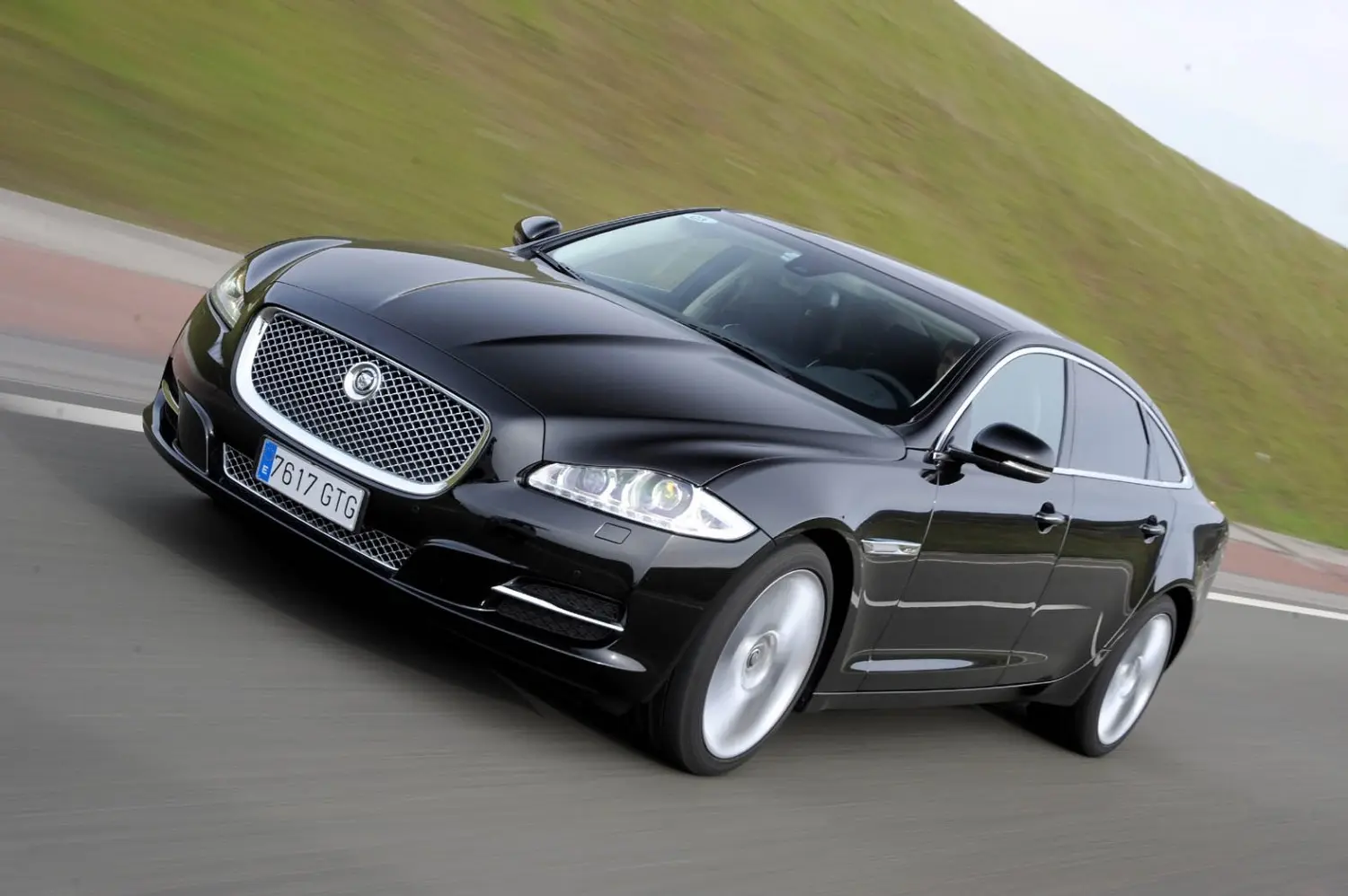 Jaguar XJ XJ 3.0 D SWB Portfolio 2