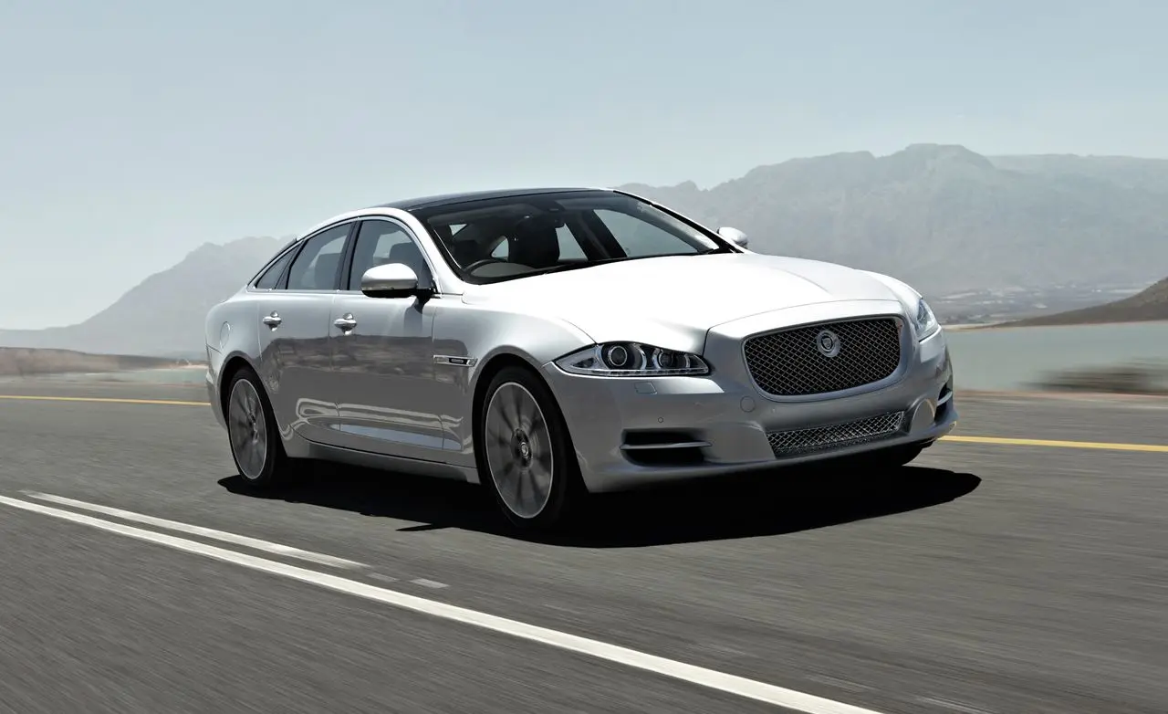 Jaguar XJ XJ 3.0 D SWB Portfolio 3