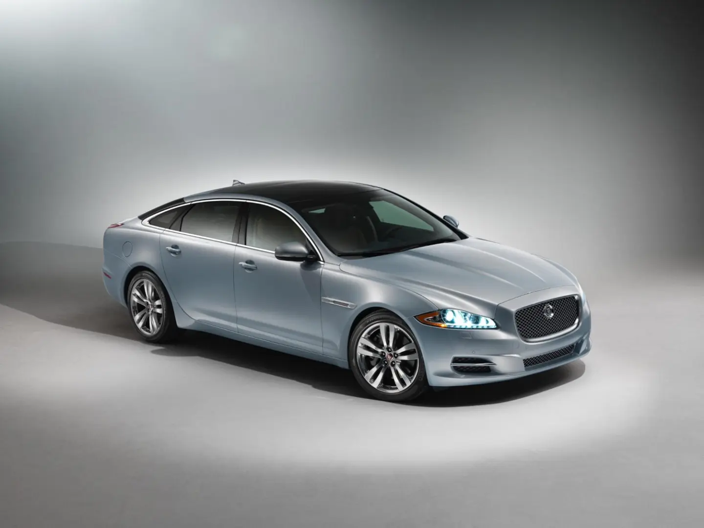Jaguar XJ XJ 3.0 D LWB Portfolio 2