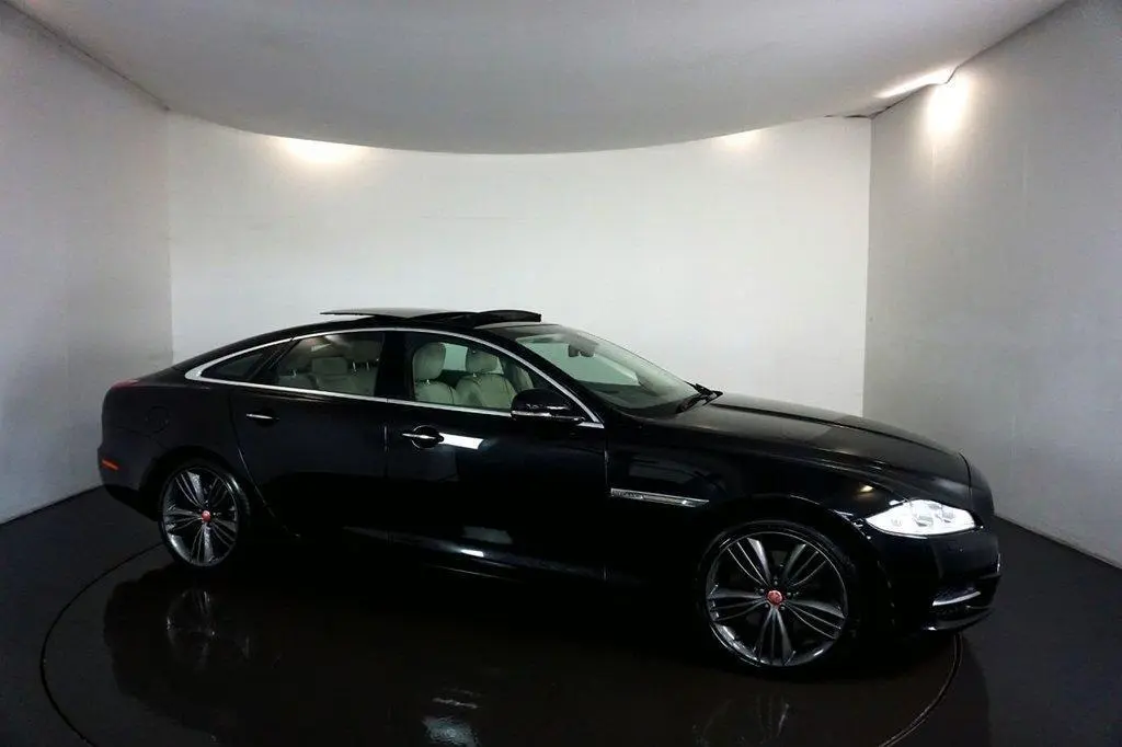 Jaguar XJ XJ 3.0 D V6 SWB Portfolio 6